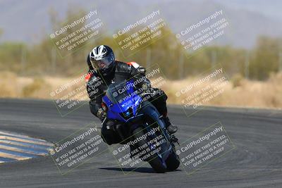 media/Mar-28-2022-Superbike Trackdays (Mon) [[b8603d0f67]]/Open Track Time/Turn 7/